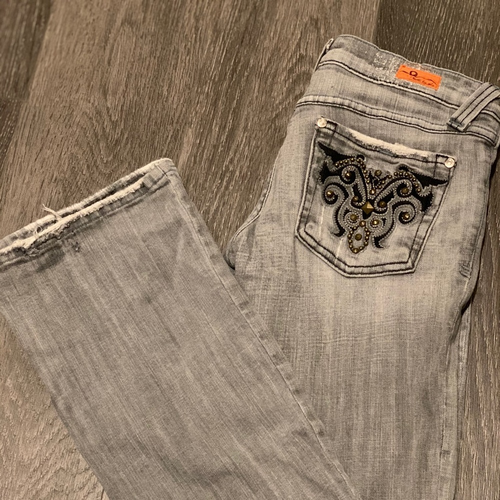 Women’s Black Distressed Jeans